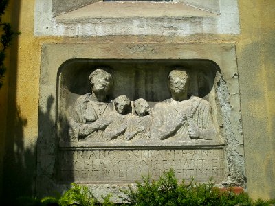 Grabstein Kirche St Dionysen