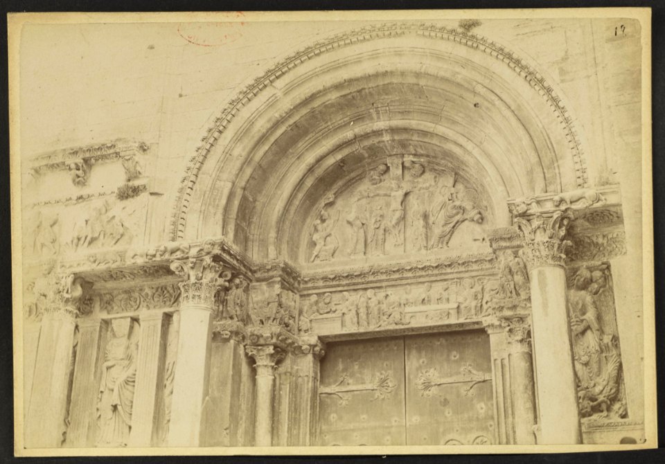 Abbatiale Saint-Gilles de Saint-Gilles - J-A Brutails - Université Bordeaux Montaigne - 1989