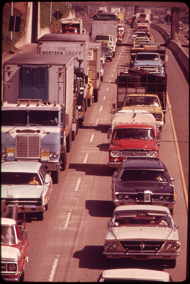 Approaching-interstate-bridge-over-the-columbia-river-on-route-1-5-051973 4272334200 o