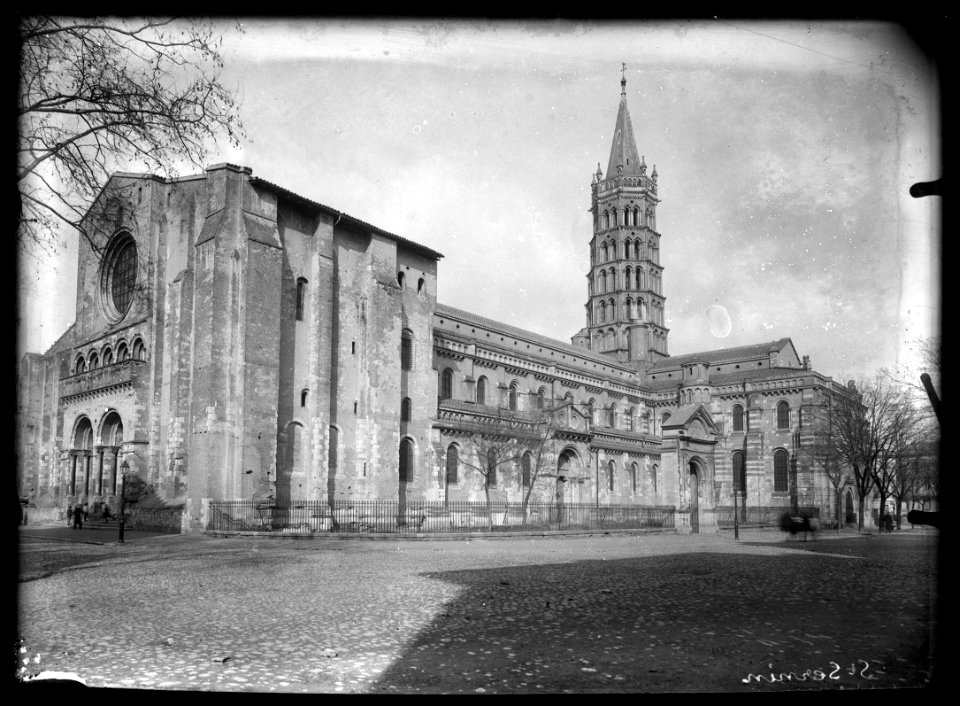 Basilique Saint-Sernin. - FRAC31555 18Fi015