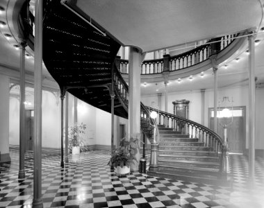 BatonRougeSpiralStaircaseOldCapitolKaminsky photo