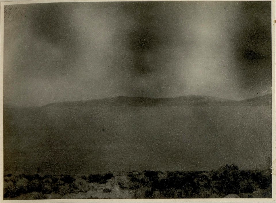 Batteriestellung auf Kumburnu, Insel Kösten vom Beobachterstand 9.5.1916 (BildID 15544419)