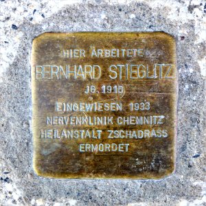 Stolperstein für Bernhard Stieglitz, Stefan-Heym-Platz 1, Chemnitz
