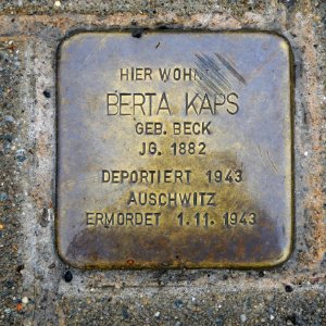 Stolperstein für Berta Kaps, Schweizer Strasse Ecke Kaitzer Strasse, Dresden (1)