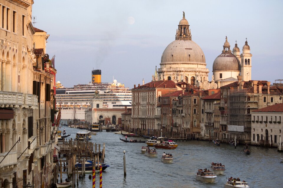 Canale grande boats venezia photo