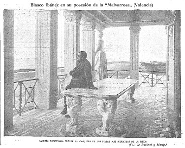 1904-07-08, El Gráfico, Blasco Ibáñez en su posesión de la “Malvarrosa„ (Valencia), Galería pompeyana frente al mar, una de las piezas más hermosas de la finca photo