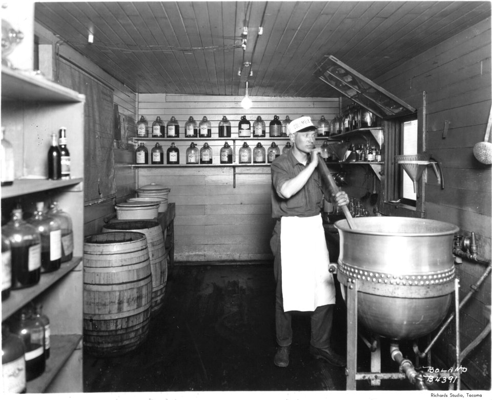 1919 Columbia Brewing Co Lab Room Marvin D Boland Collection WO585681