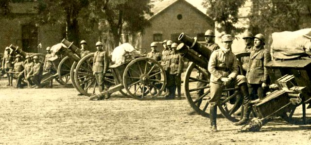 1919 - Tun scurt De Bange de 120 mm din Regimentul 8 Obuziere