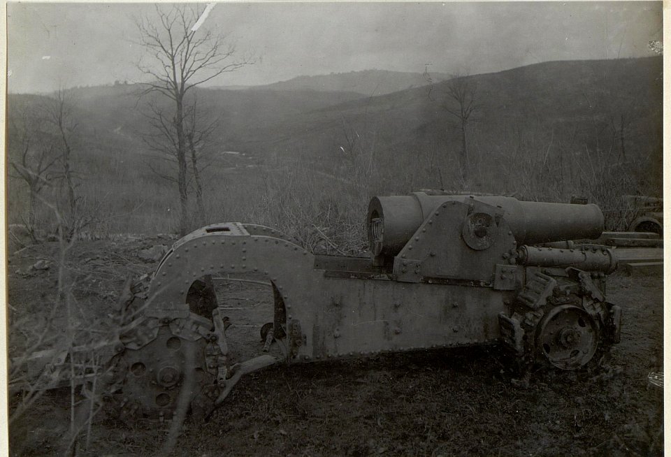 20.2 cm Mörser.S.Marco-Höhe.Mitte April 1918. (BildID 15664677)