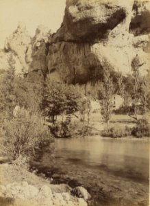 20. Les Baumes Vieilles, vue prise de la rive gauche (James Jackson, 1888) photo