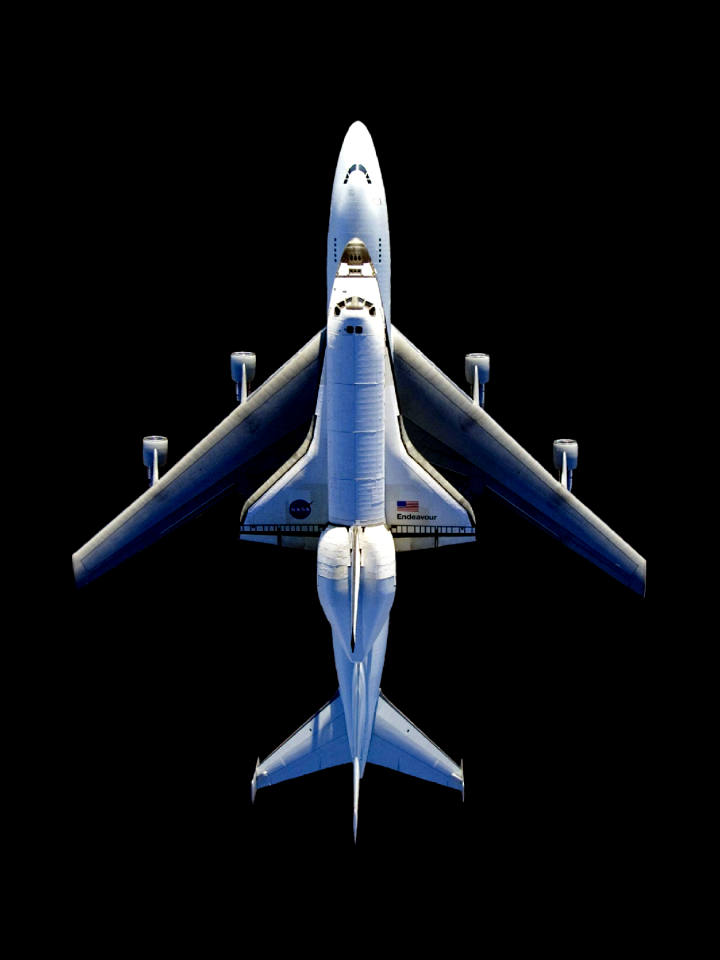 Aircraft boeing 747 mounted