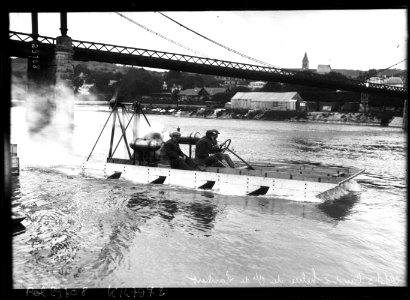 22-5-13, canot à hélice du comte de Lambert essais sur la Seine