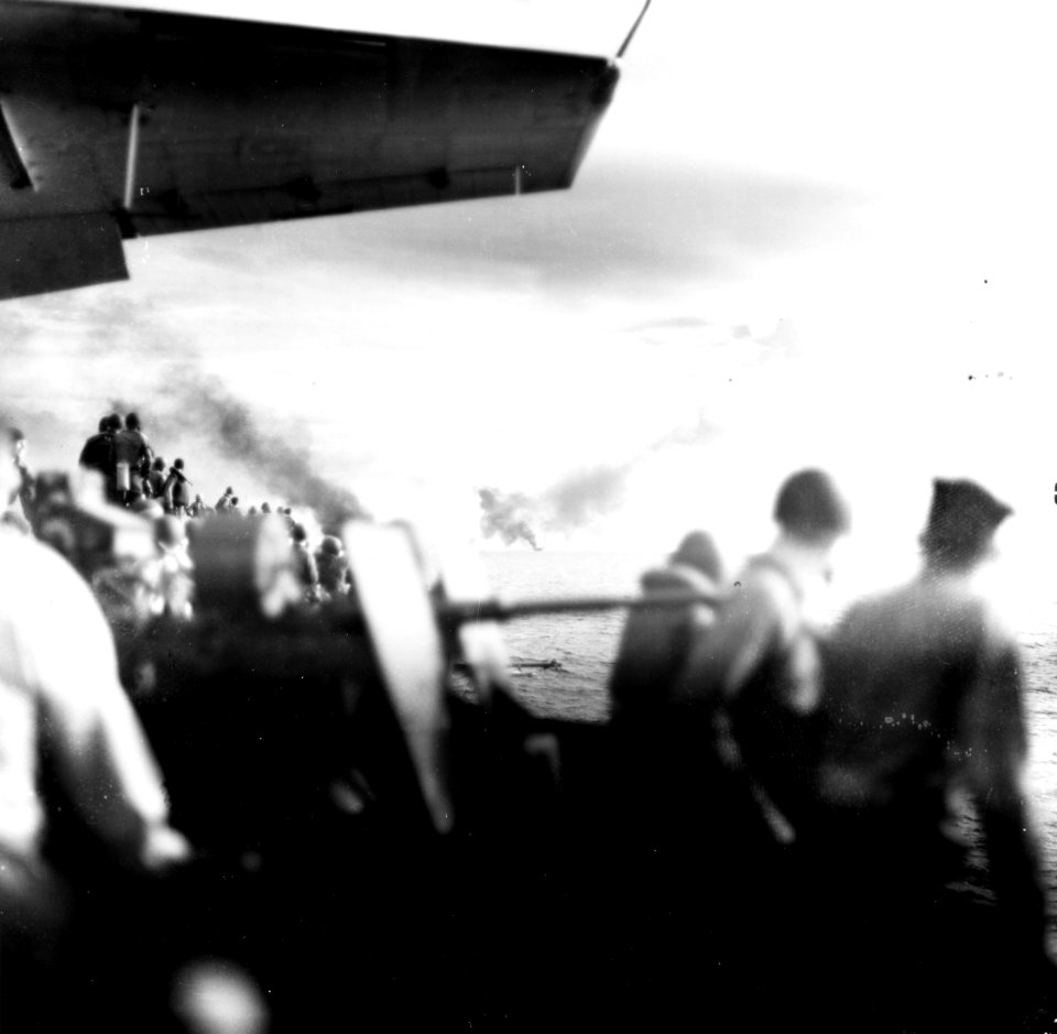 80-G-287512 (28700683445)