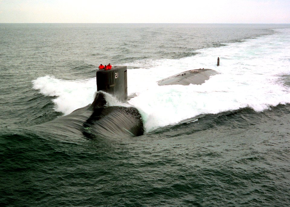 960916-V-0000B-009 USS Seawolf at Sea