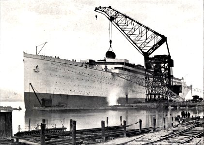 A Floating Crane lifting a Boiler on board the Olympic, 9 November 1910, Fig 41 (The Shipbuilder special numbers Olympic)