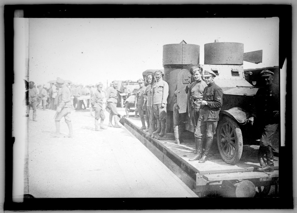 Armoured auto, German made, captured from the Bolshiviki by Czecho-Slovaks in Siberia LCCN2016822062