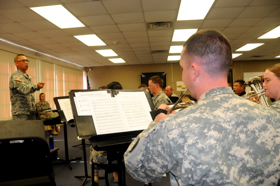 Army Band hosts CG’s Holiday Concert Dec. 13 (8381907570)