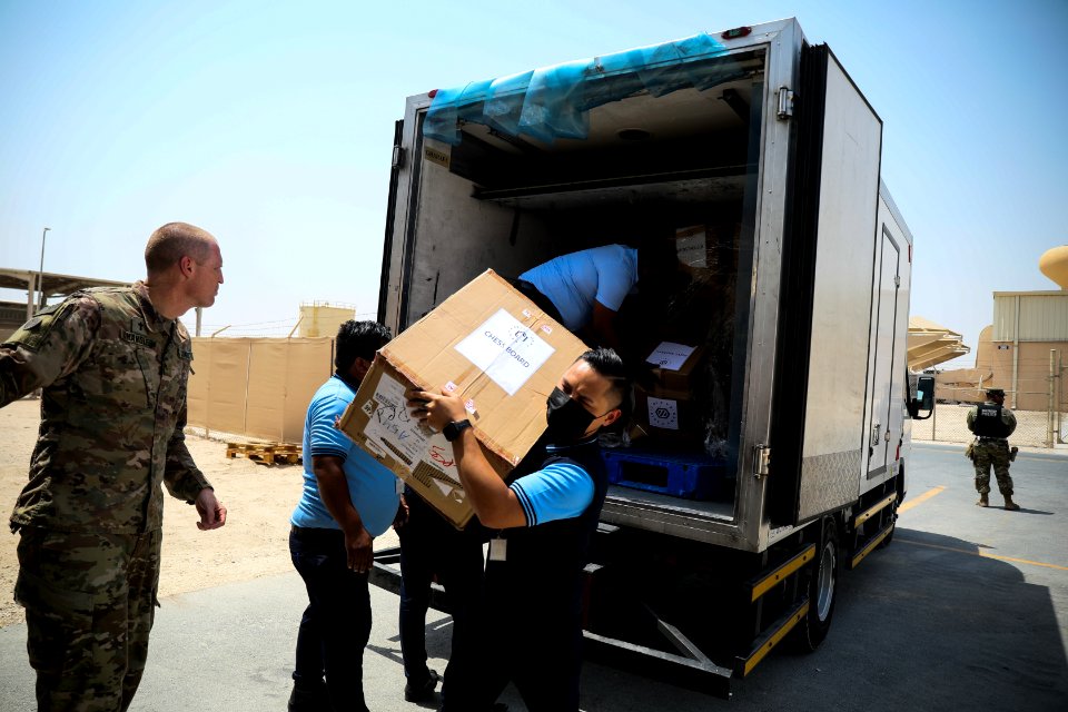 Army and Spirit of America provide essential resources to Afghan evacuees 210822-D-D0477-503