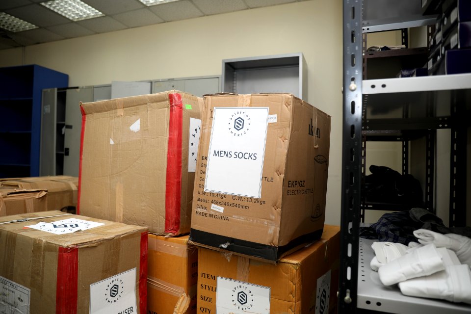 Army and Spirit of America provide essential resources to Afghan evacuees 210822-D-D0477-507