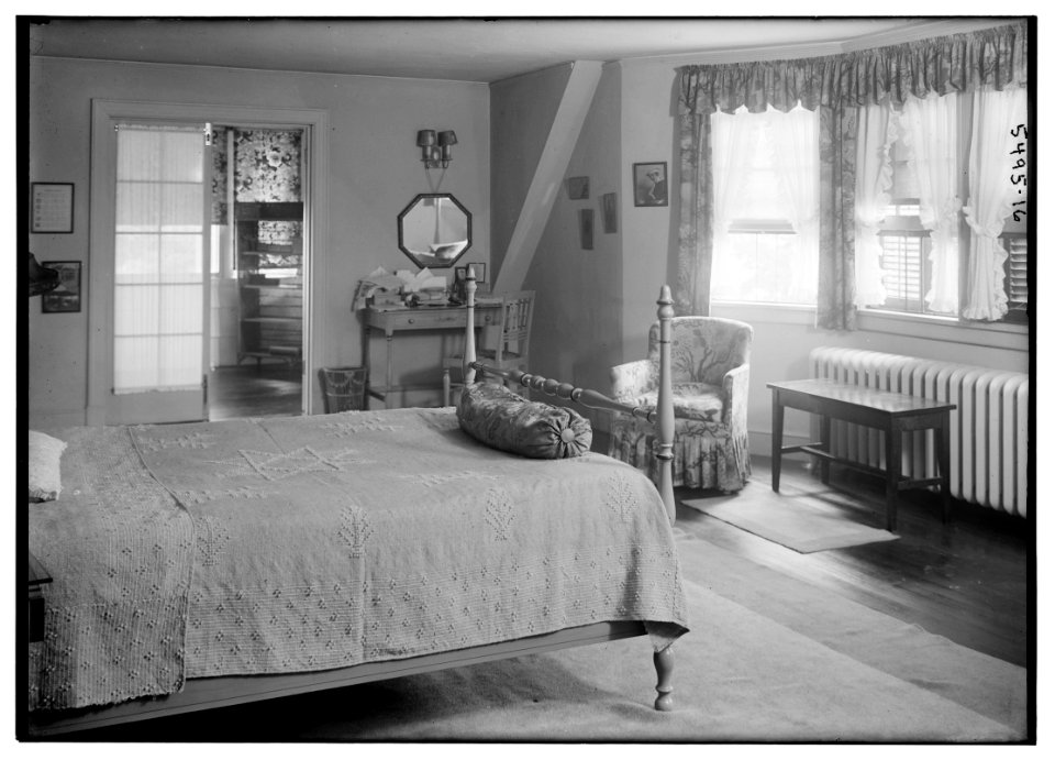 Bedroom LCCN2014712845