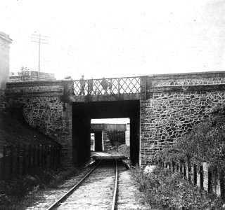 C39f382. Puente de la calle Sierra sobre la vía. Hoy Galicia