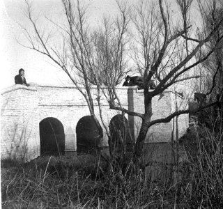 C39f388. Vista de un puente