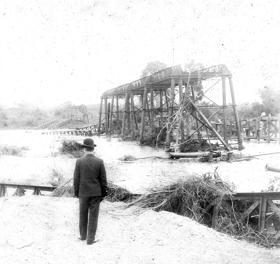 C39f385. Puente ferroviario del Río Santa Lucía