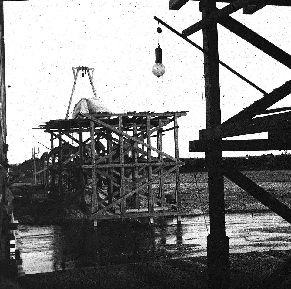 C39f384. Puente ferroviario sobre el Río Santa Lucía