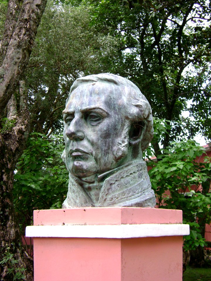 Cabeza de J. J. de Urquiza en Palacio San José