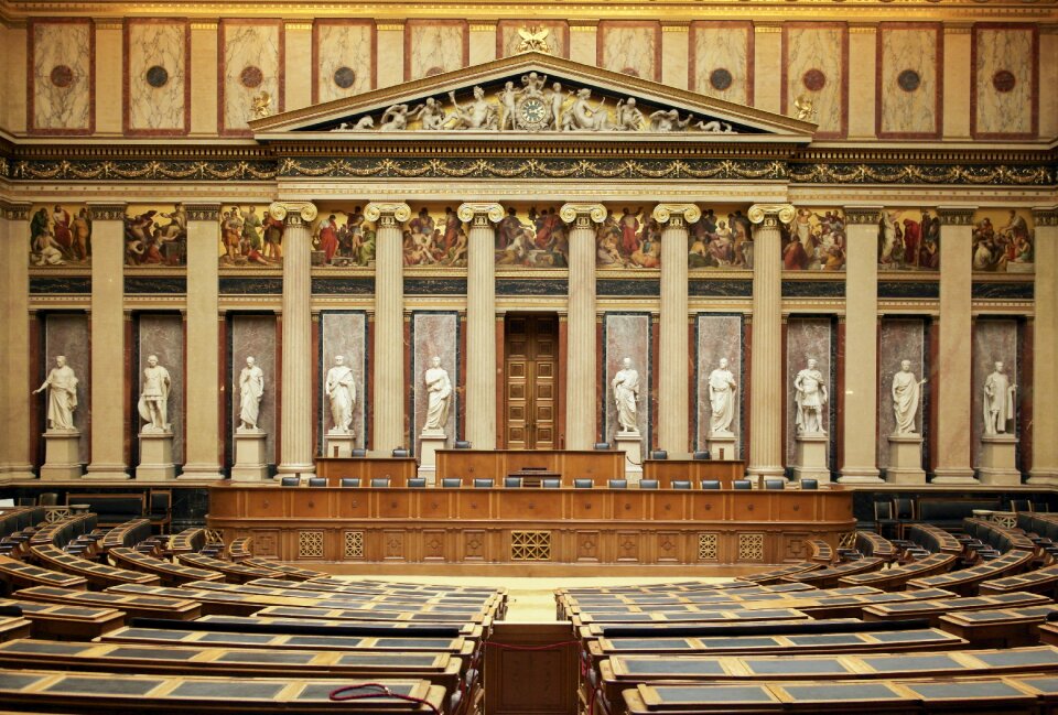 Building hall parliament