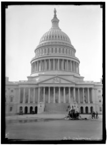 CAPITOL, U.S. CLEANING EXTERIOR LCCN2016865077