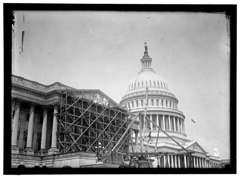 CAPITOL, U.S. PEDIMENT ON HOUSE FRONT; SCULPTURE BY PAUL BARTLETT LCCN2016867409