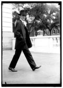 CAPPER, ARTHUR. GOVERNOR OF KANSAS, 1915-1919; SENATOR, 1919- LCCN2016869939