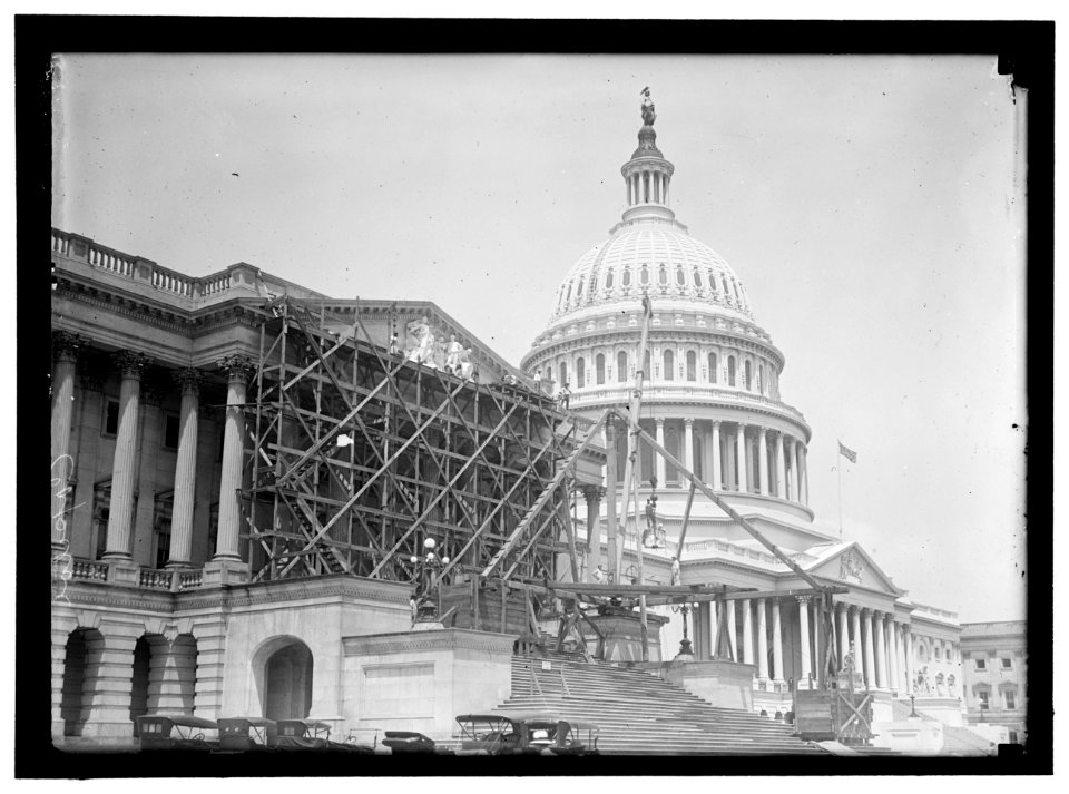 CAPITOL, U.S. PEDIMENT ON HOUSE FRONT; SCULPTURE BY PAUL BARTLETT LCCN2016867410