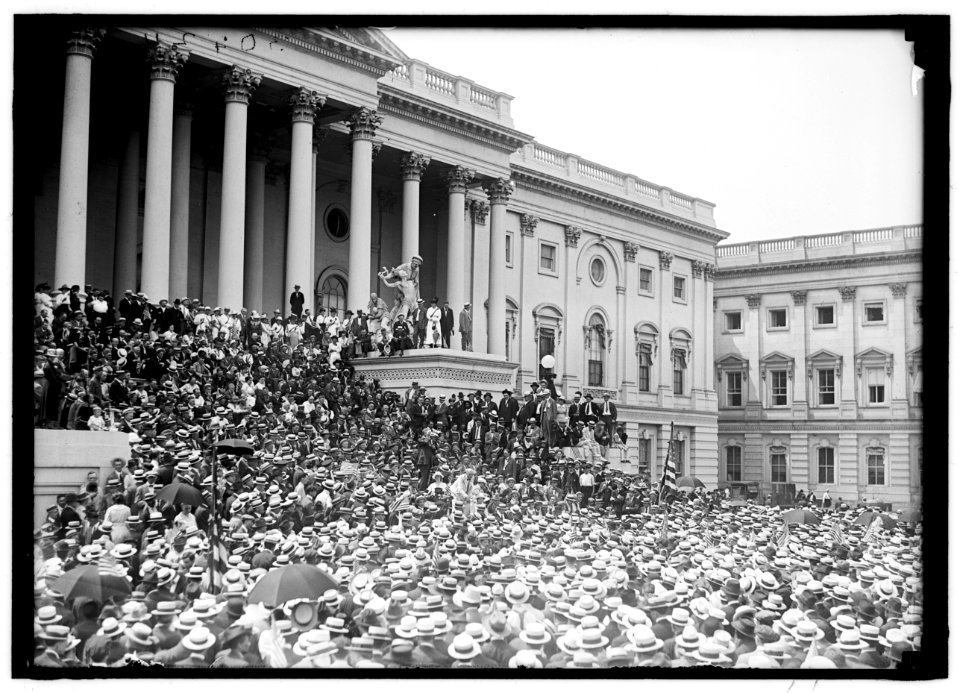 CAPITOL, U.S. VISITORS, ETC. 'WETS' DEMONSTRATION LCCN2016870051