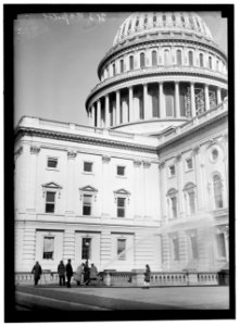CAPITOL, U.S. CLEANING EXTERIOR LCCN2016866924 photo
