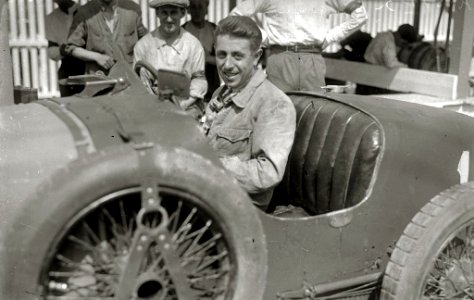 Carrera automóvilistica en el circuito de Lasarte (204 de 493) - Fondo Car-Kutxa Fototeka