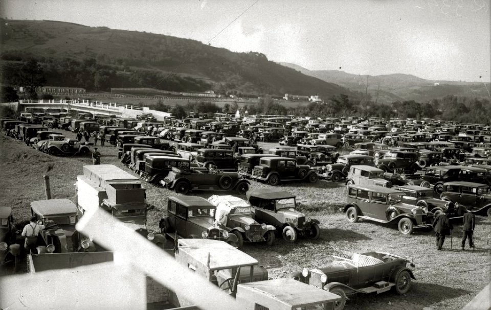 Carrera automóvilistica en el circuito de Lasarte (268 de 493) - Fondo Car-Kutxa Fototeka