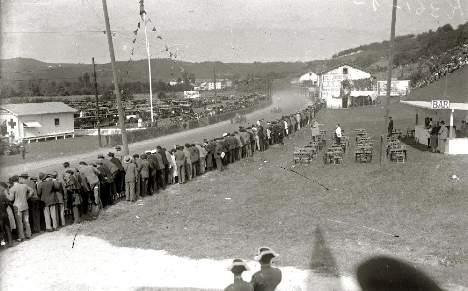 Carrera automóvilistica en el circuito de Lasarte (276 de 493) - Fondo Car-Kutxa Fototeka