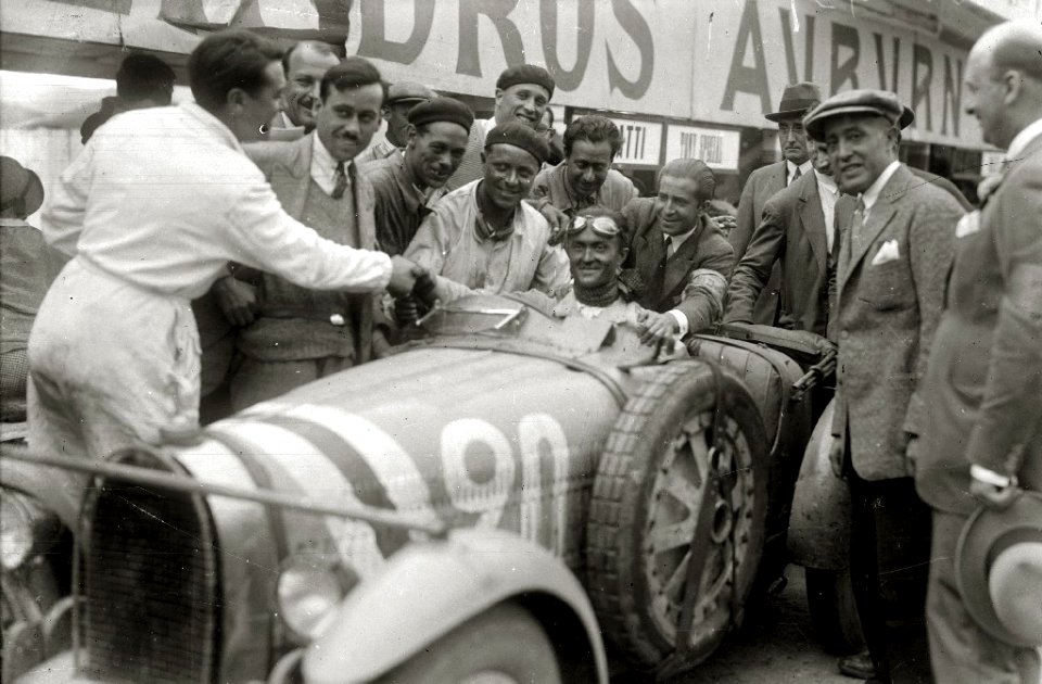Carrera automóvilistica en el circuito de Lasarte (224 de 493) - Fondo Car-Kutxa Fototeka