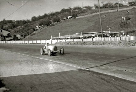 Carrera automóvilistica en el circuito de Lasarte (208 de 493) - Fondo Car-Kutxa Fototeka