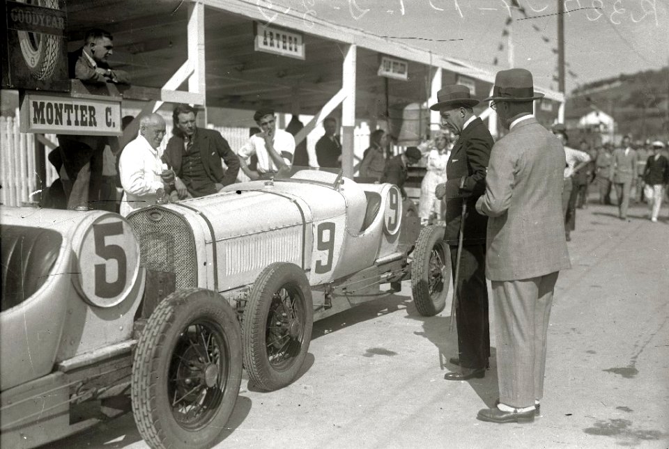 Carrera automóvilistica en el circuito de Lasarte (263 de 493) - Fondo Car-Kutxa Fototeka