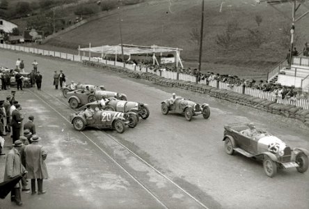 Carrera automóvilistica en el circuito de Lasarte (229 de 493) - Fondo Car-Kutxa Fototeka