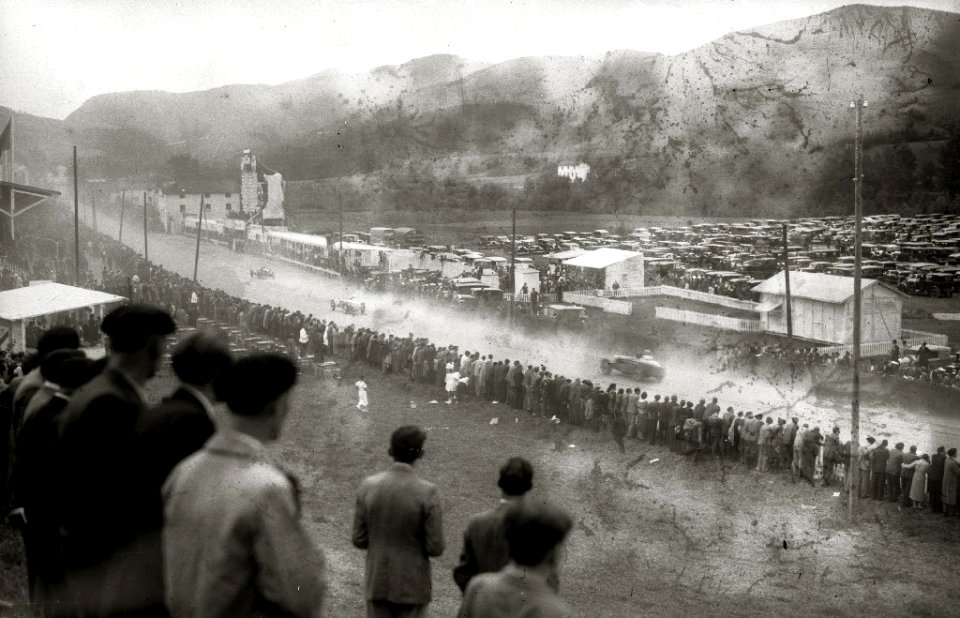 Carrera automóvilistica en el circuito de Lasarte (279 de 493) - Fondo Car-Kutxa Fototeka