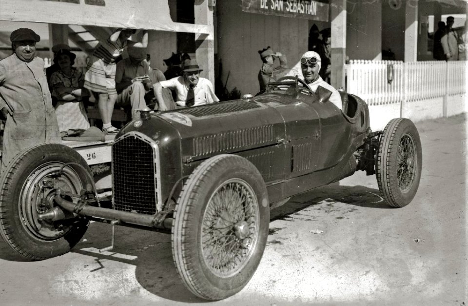 Carrera automóvilistica en el circuito de Lasarte (299 de 493) - Fondo Car-Kutxa Fototeka