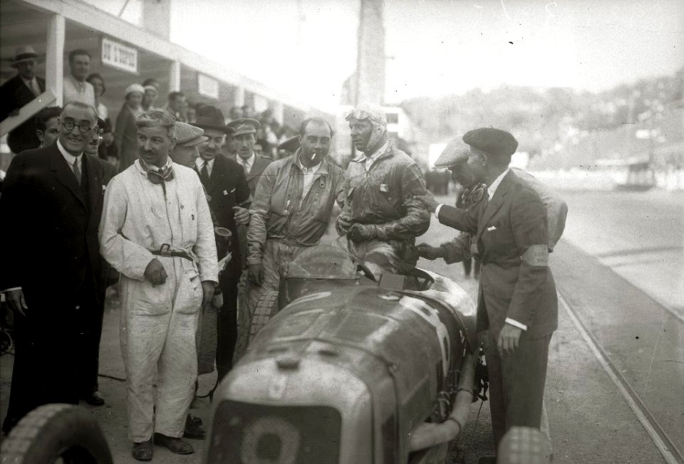 Carrera automóvilistica en el circuito de Lasarte (260 de 493) - Fondo Car-Kutxa Fototeka