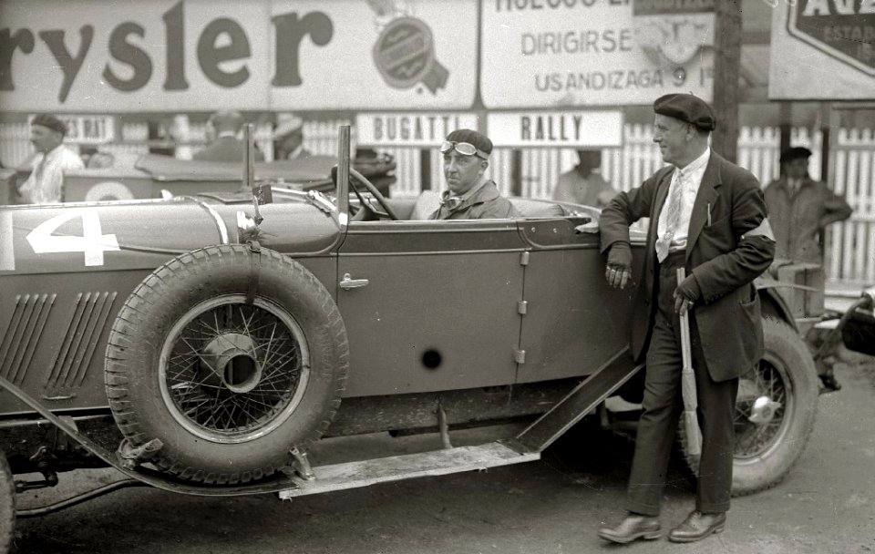 Carrera automóvilistica en el circuito de Lasarte (225 de 493) - Fondo Car-Kutxa Fototeka
