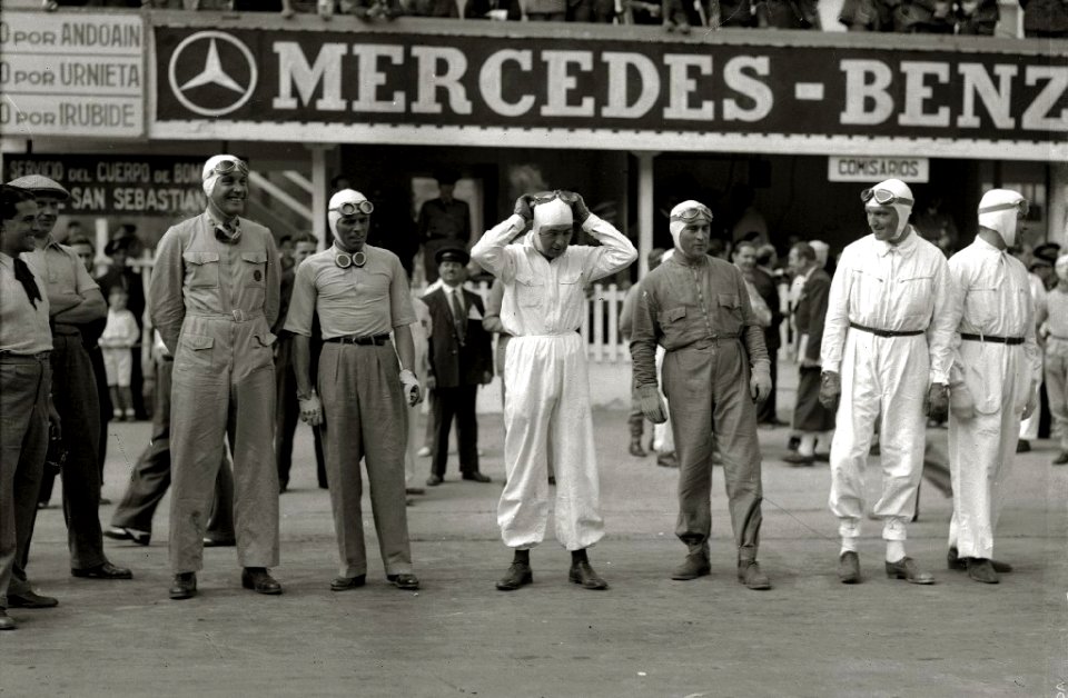 Carrera automóvilistica en el circuito de Lasarte (324 de 493) - Fondo Car-Kutxa Fototeka