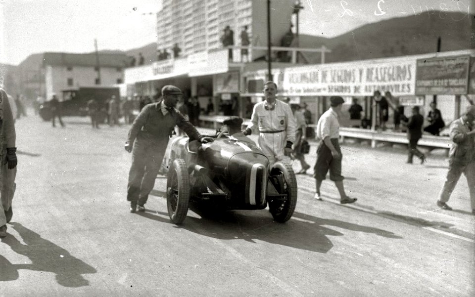 Carrera automóvilistica en el circuito de Lasarte (271 de 493) - Fondo Car-Kutxa Fototeka
