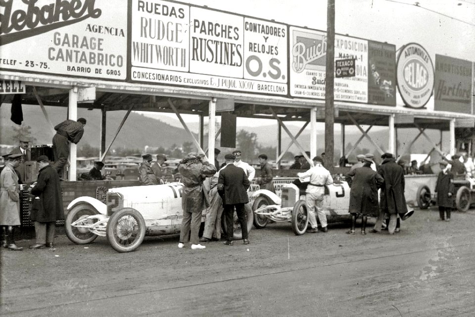 Carrera automóvilistica en el circuito de Lasarte (65 de 493) - Fondo Car-Kutxa Fototeka